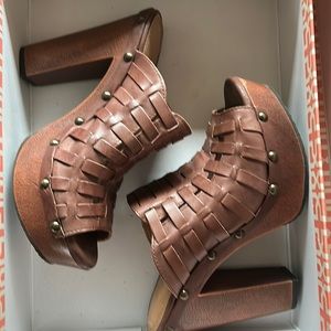 Gianni Bono Leather Woven Platform Sandal Slides